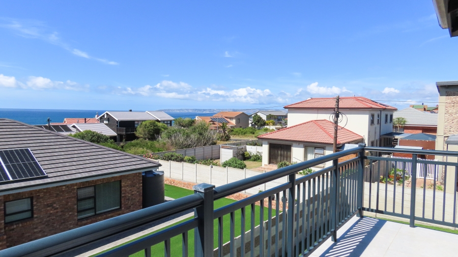 4 Bedroom Property for Sale in Reebok Western Cape